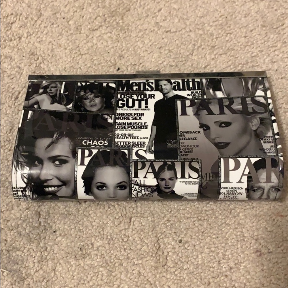 Cute Clutch that can turn into a purse